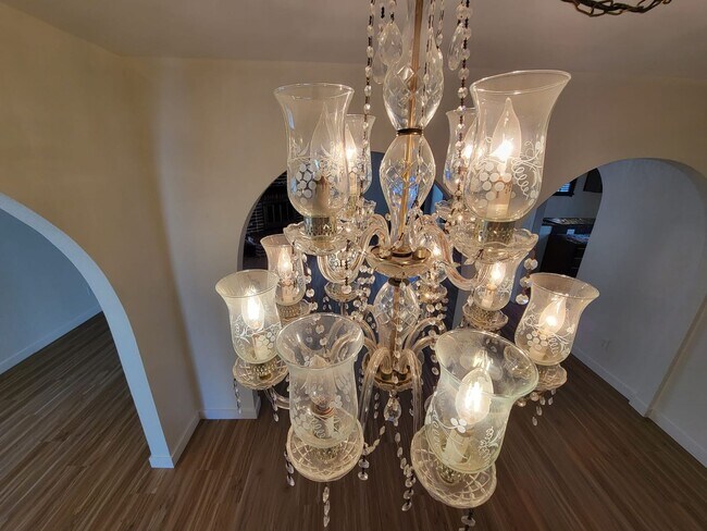 Building Photo - Torrance - 3 bd / 2 ba Home! GREAT LOCATION!!