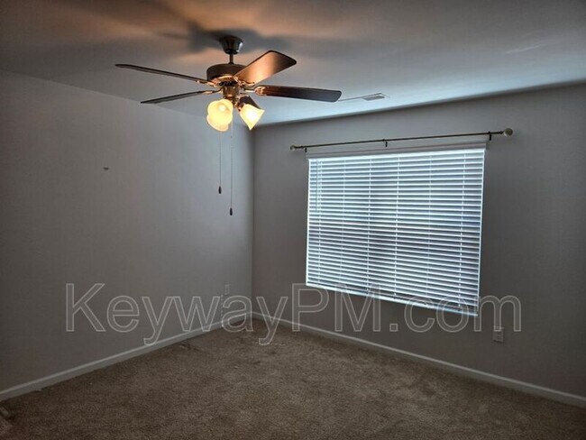 Building Photo - 930 Quaint Parish Cir