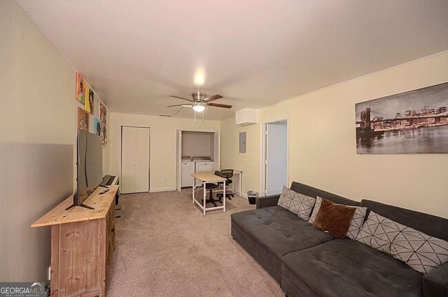 Building Photo - 5393 Kirk Dr