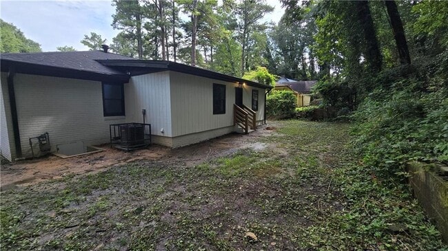 Building Photo - 2084 Snow Rd SW