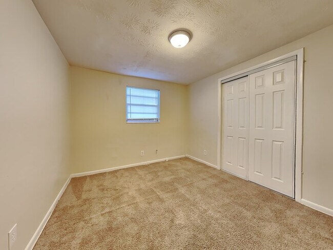 Building Photo - WESTSIDE HOME