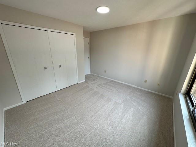 Building Photo - 8663 Scenicview Dr