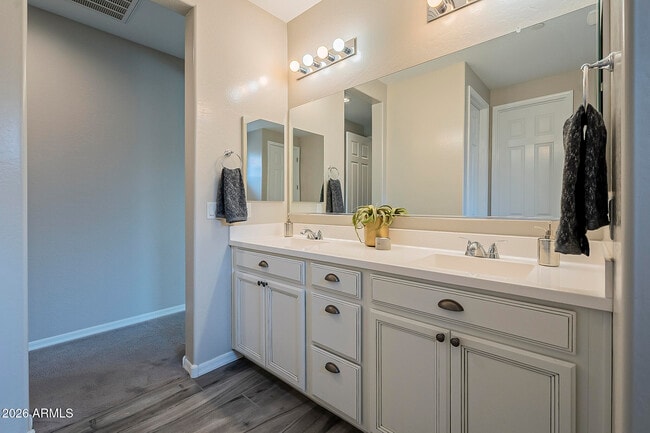 Building Photo - 11628 W Andrew Ln