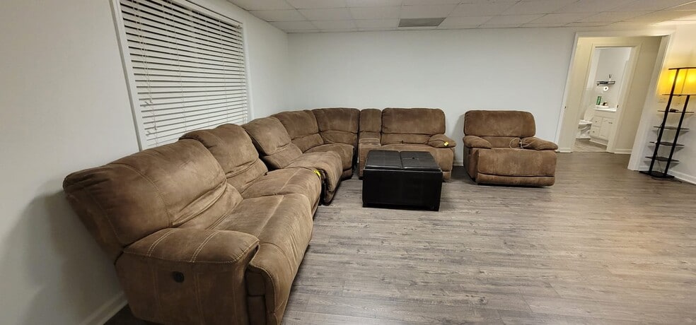 Building Photo - 3072 Planters Mill Dr