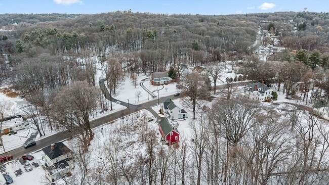 Building Photo - 656 Grove St