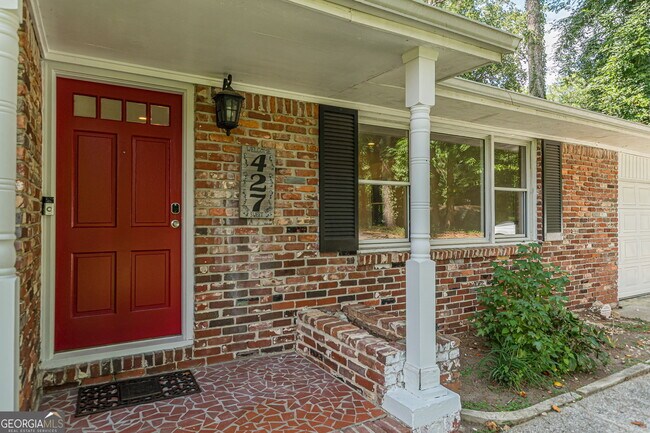 Building Photo - 427 Peyton Rd SW