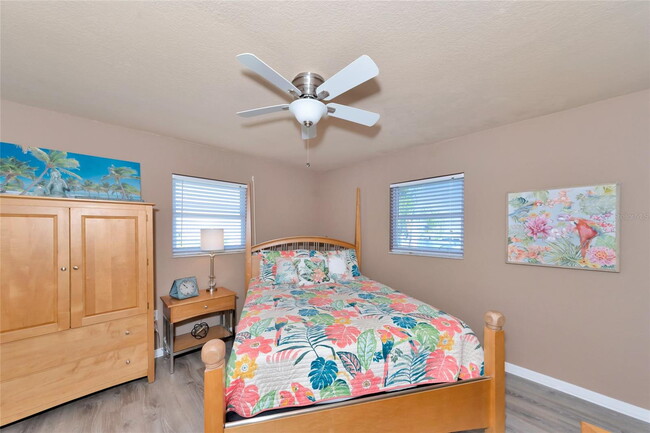 Building Photo - "3-Bedroom Oasis with Granite Accents & Mo...
