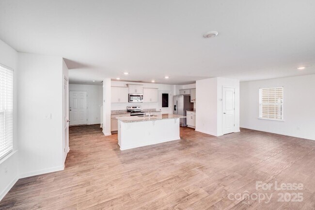 Building Photo - 3255 Winesap Dr