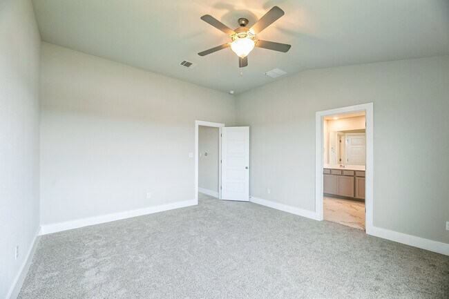 Building Photo - 3308 Bristol Motor Pass