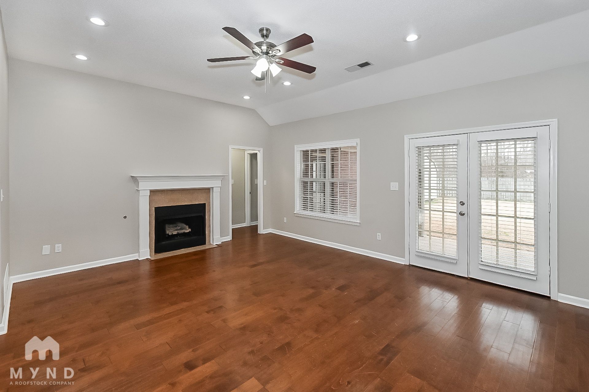 Building Photo - 1113 Deer Creek Dr