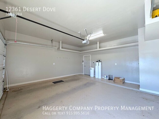 Building Photo - 12361 Desert Dove Ave