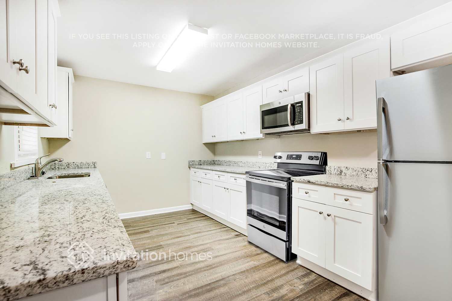 Building Photo - 2496 Montezuma Cir