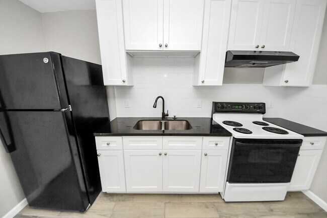 Building Photo - 5435 Pardee St