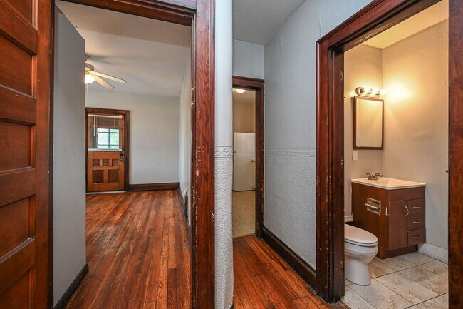 Building Photo - 2125 W Clifton Ave