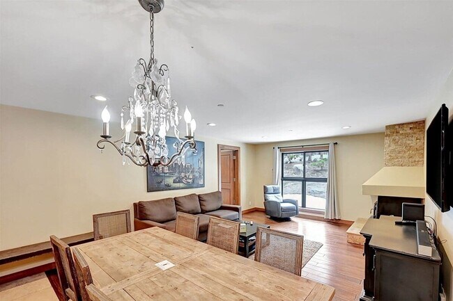 Building Photo - Fully Remodeled 1BD + Private Bunk Room | 2BA | Aspen Creek – $3,100/Month