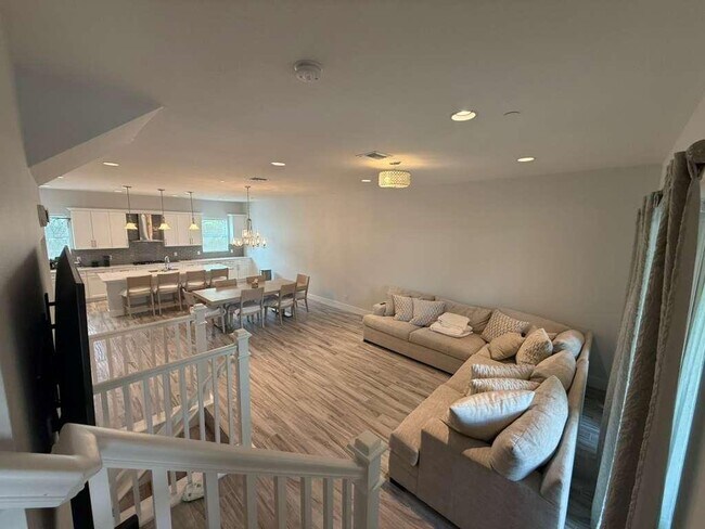 Building Photo - 5348 Sagan Ln