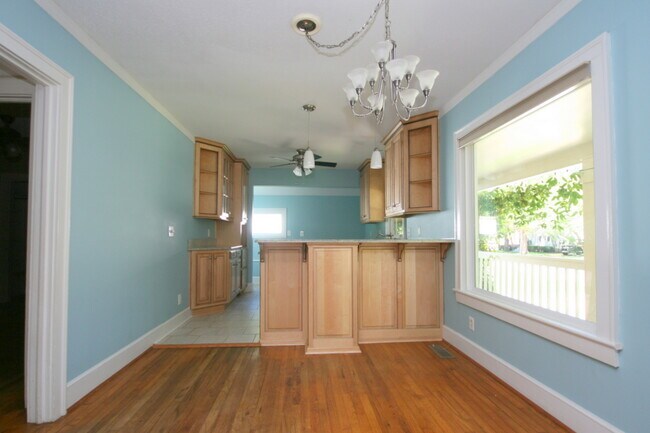Building Photo - 2715 Thornton Cir SW