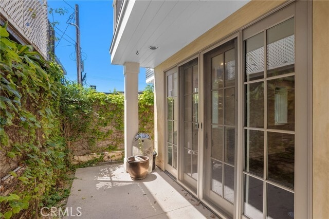 Building Photo - 328 28th St