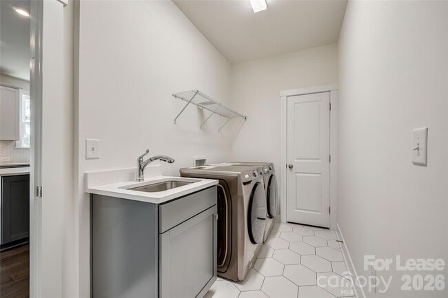 Building Photo - 1540 Striped Bass Ln
