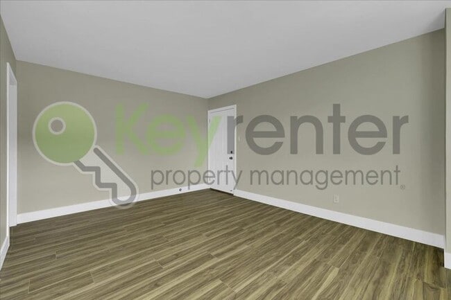 Building Photo - 1119 Lochbrae Rd