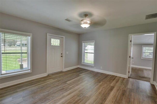 Building Photo - 74 Rountree Rd