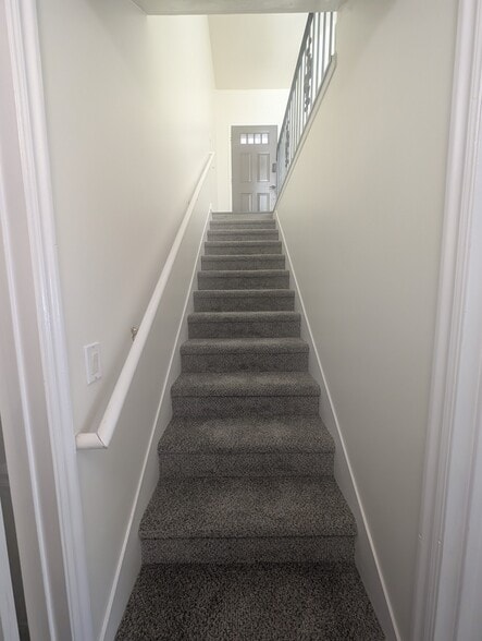Building Photo - 5750 S Dynasty Oaks Cir