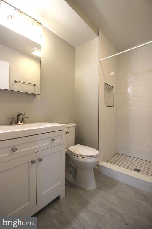 Building Photo - 6211 Duntley Ct