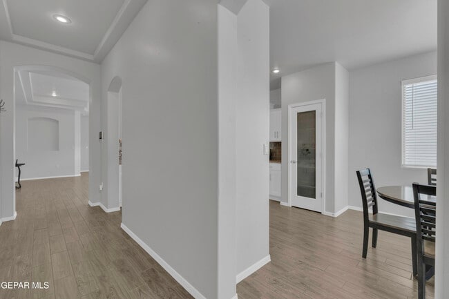 Building Photo - 7846 Enchanted Ridge Dr