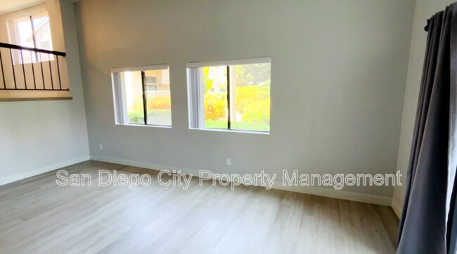Building Photo - 4022 Mahaila Ave