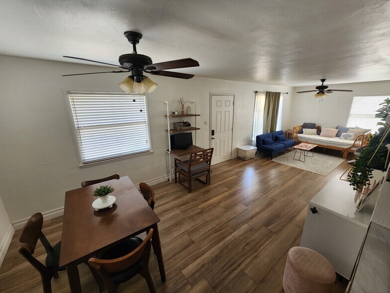 Building Photo - 278 E Merritt Ave