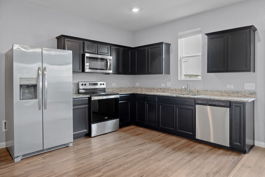 Building Photo - 320 Bell Rings Dr