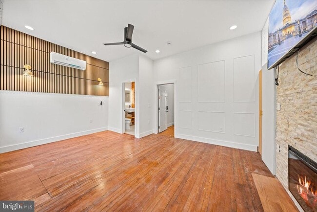 Building Photo - 1312 19th St NW