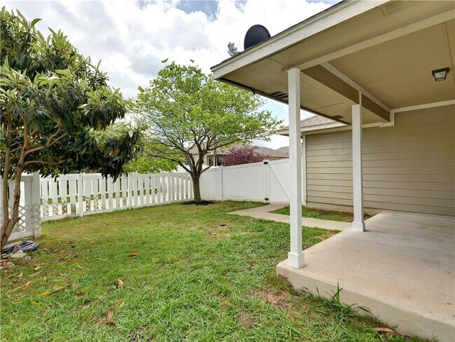 Building Photo - 1503 Big Bend Dr