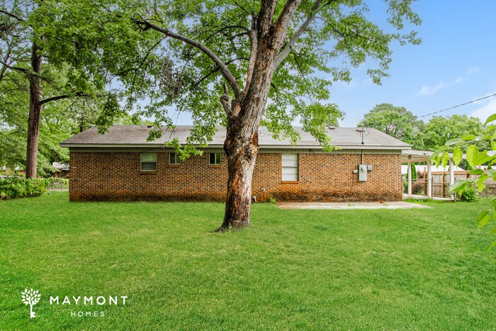 Building Photo - 1011 Hillwood Dr SW