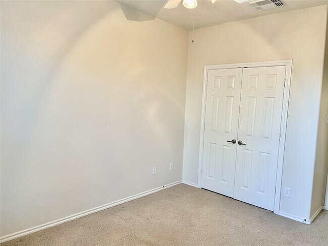 Building Photo - 17810 Serene Shore Dr