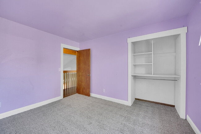 Building Photo - $3,095.00, 4-bed, 2.5-bath located in West...