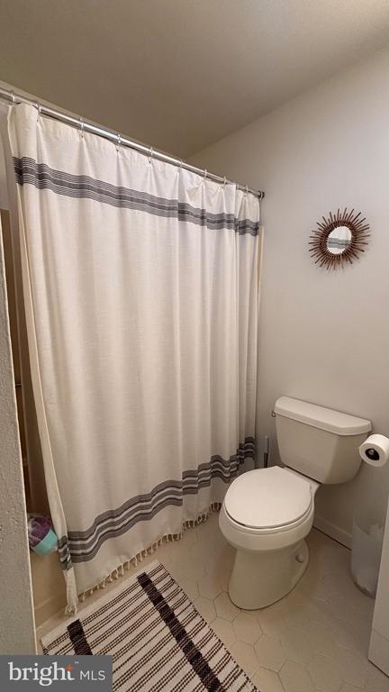 Building Photo - 4000 Bayshore Ave