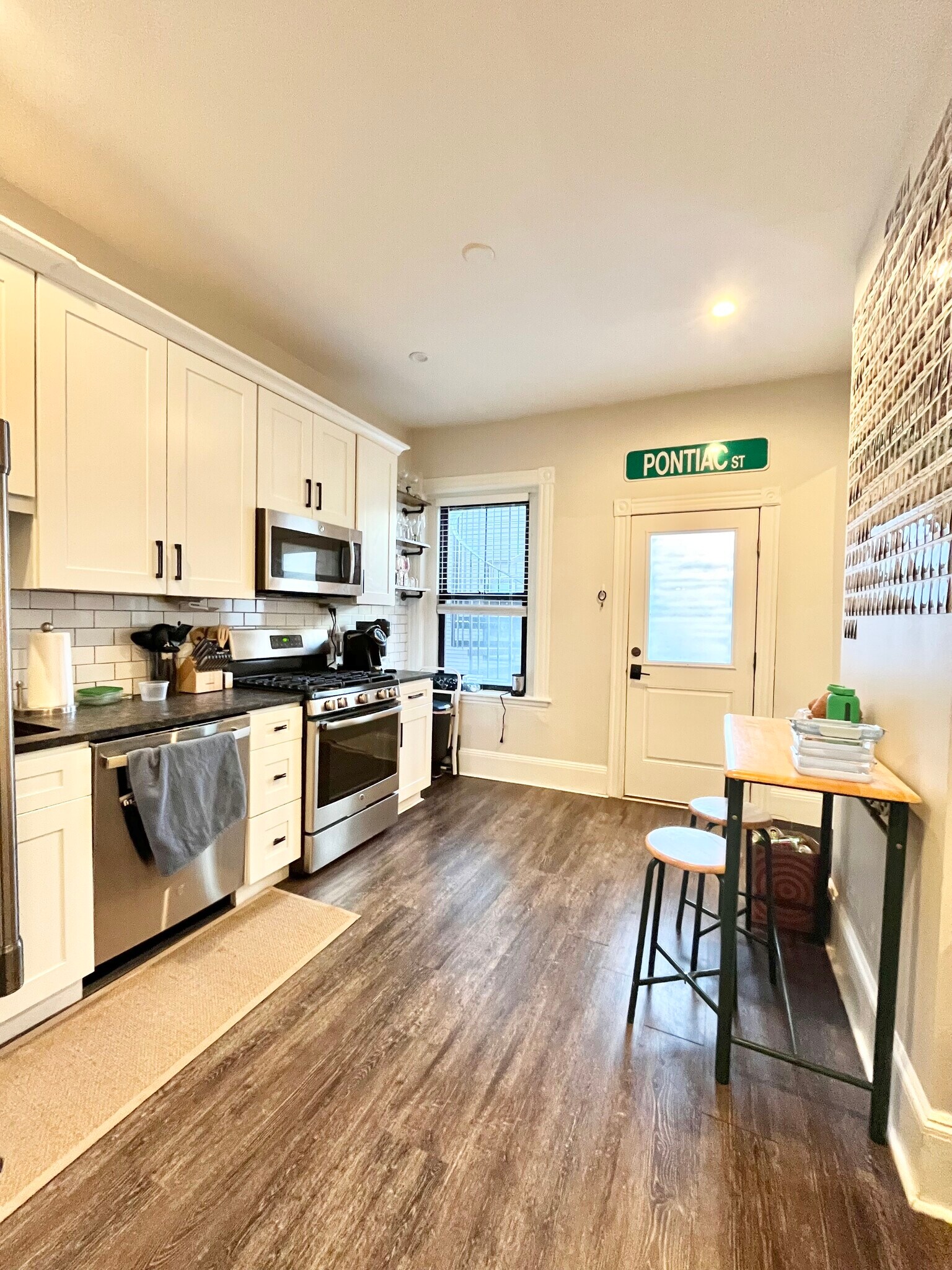 Building Photo - 1520 Tremont St