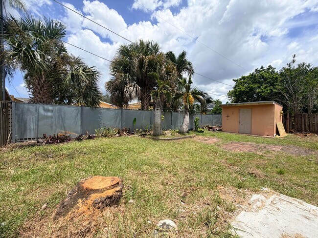 Building Photo - 8381 NW 28th Pl