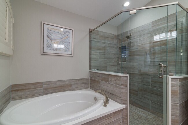 Building Photo - 9315 E Aster Dr