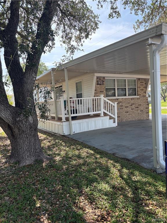 Building Photo - 18 Lago Vista St