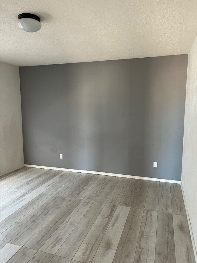 Building Photo - 9219 Colima Ave NW