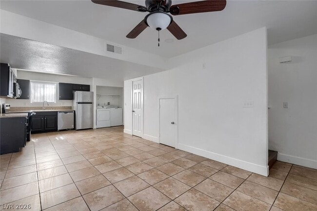 Building Photo - 3501 Rio Robles Dr