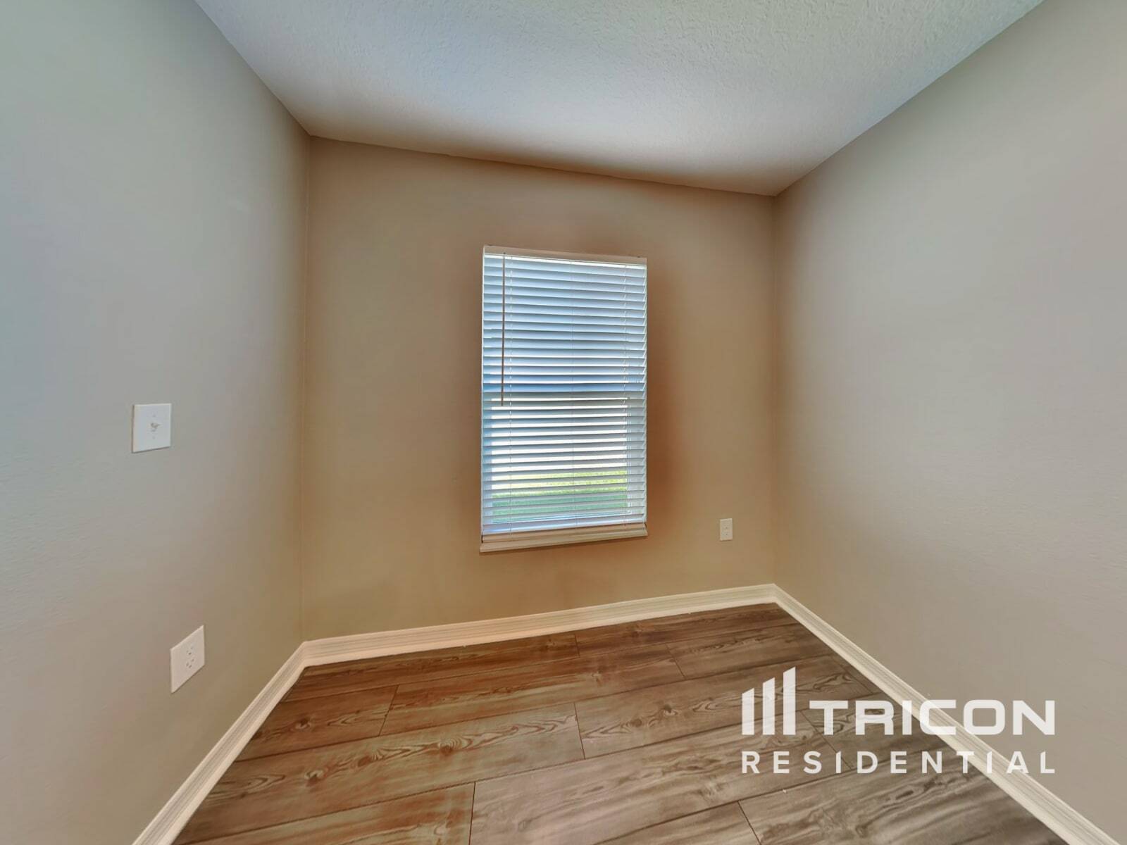 Building Photo - 6130 Dolostone Dr