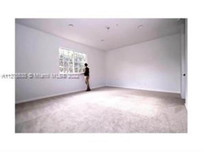 Building Photo - 2735 SW 81st Ter