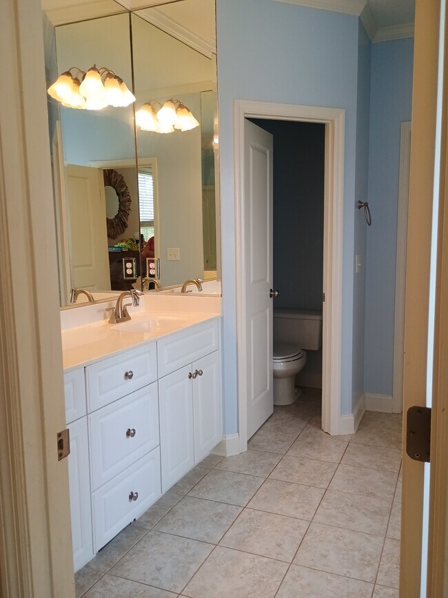 Building Photo - 2029 Sumter Landing Cir