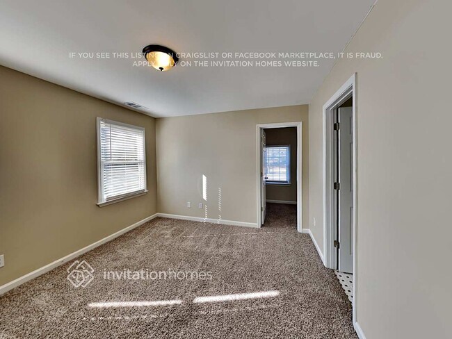 Building Photo - 117 Chickory Ln