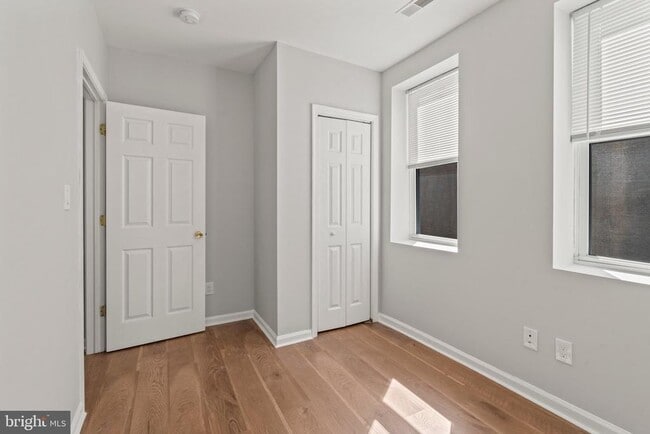 Building Photo - 1018 S 52nd St