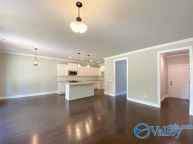 Building Photo - 133 Matilda Dr