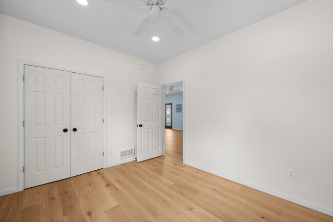 Building Photo - 317 S Walnut St